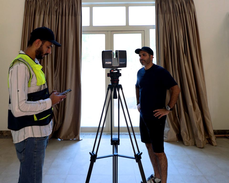 Laser scanner set up to survey an existing villa